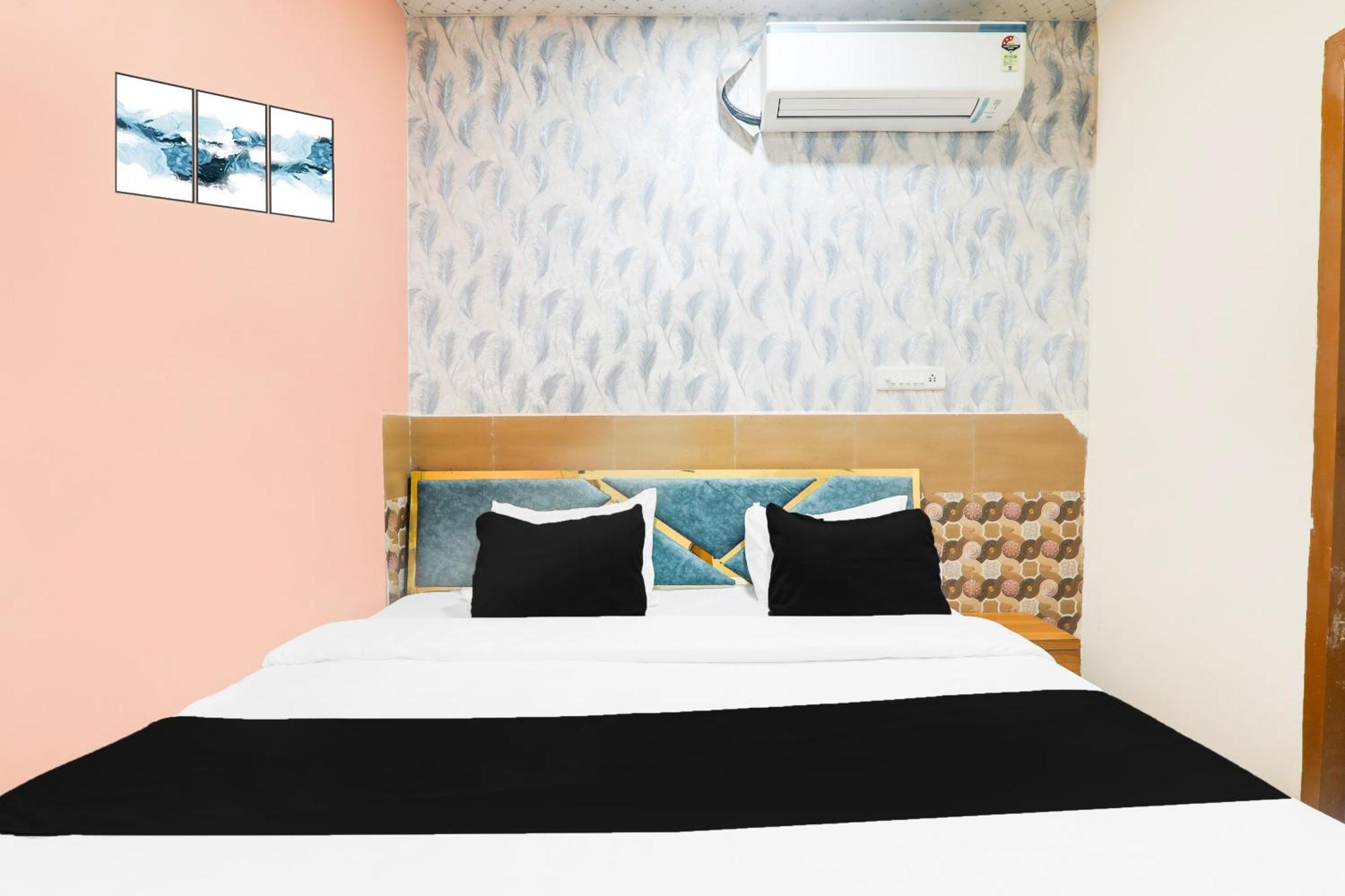 Hotel O V. K Palace Inn ラクナウ エクステリア 写真