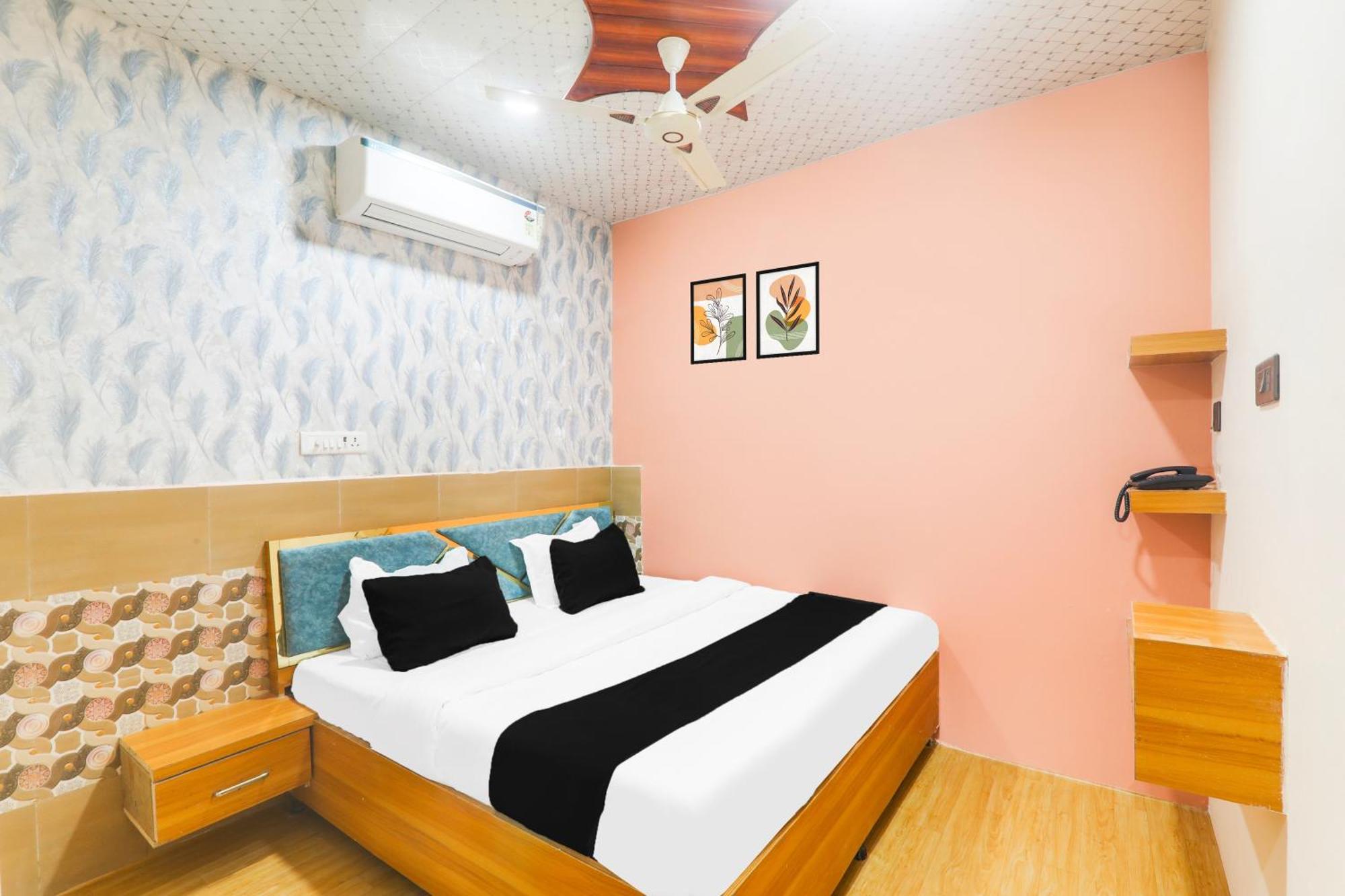 Hotel O V. K Palace Inn ラクナウ エクステリア 写真