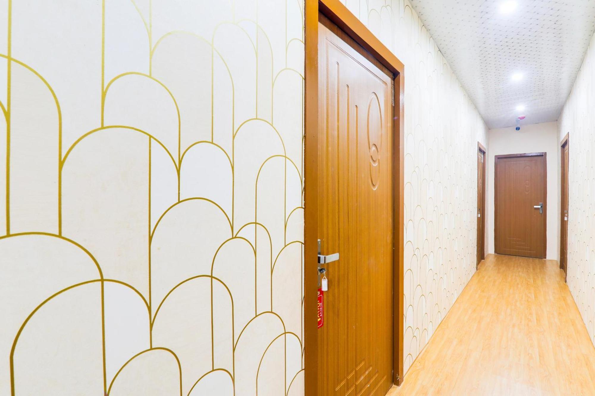 Hotel O V. K Palace Inn ラクナウ エクステリア 写真