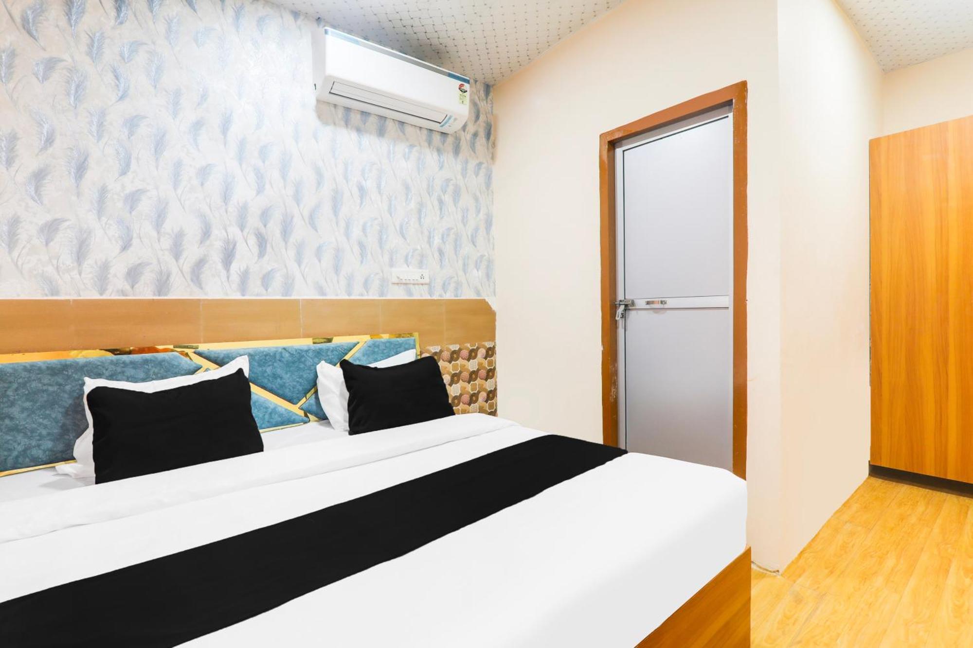 Hotel O V. K Palace Inn ラクナウ エクステリア 写真